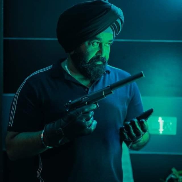 Krishna11031161's tweet photo. #NewProfilePic
Time to change the Profile Pic 🔥
Lucky Singh arriving to theatres on October 21 st 💥
@Mohanlal/#Mohanlal
#Monster/#MonsterTrailer
@aashirvadcine https://t.co/mb3n4NQJQA
