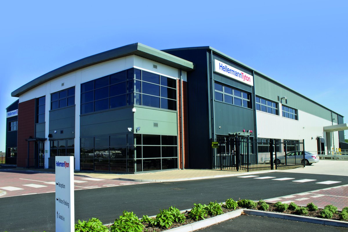totaltelecom's tweet photo. UK manufacturer @HellermannTyton connectivity have needed to be responsive to keep pace with the demand as the fibre-to-the-home market explodes both in the UK and globally.
Read more about their business growth here-
https://t.co/BHCVCS5kol
#Fibre #Connectivity #FFTX https://t.co/cVpvNGxm86