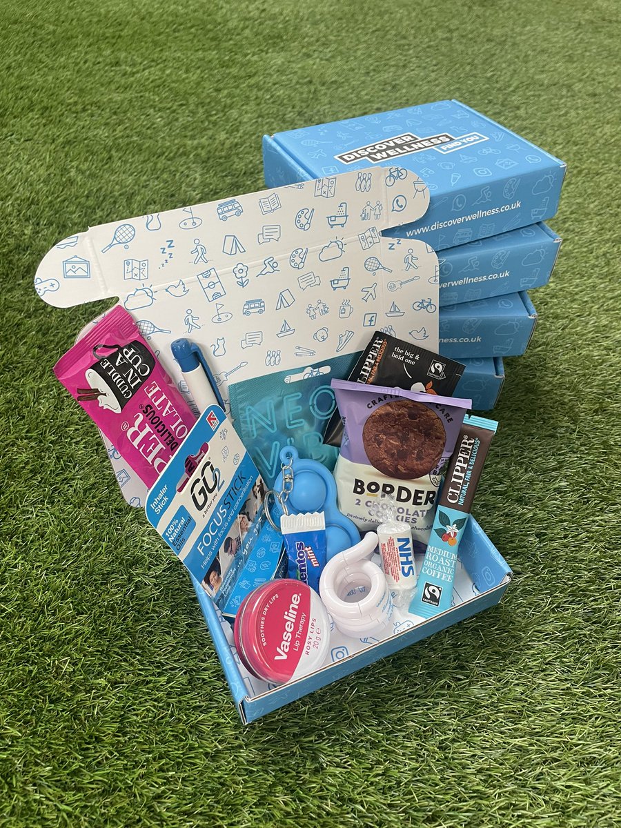 I’d like to give away these Wellness Boxes to 5️⃣ #NHS 🌈 staff. Each Box 📦 contains items that encourage staff to pause ⏸ and take a moment 💭 for themselves. ➡️ Simply like + retweet 🔄 I’ll get one of my kids to randomly pick the winners sometime next week 🙂 #wellness