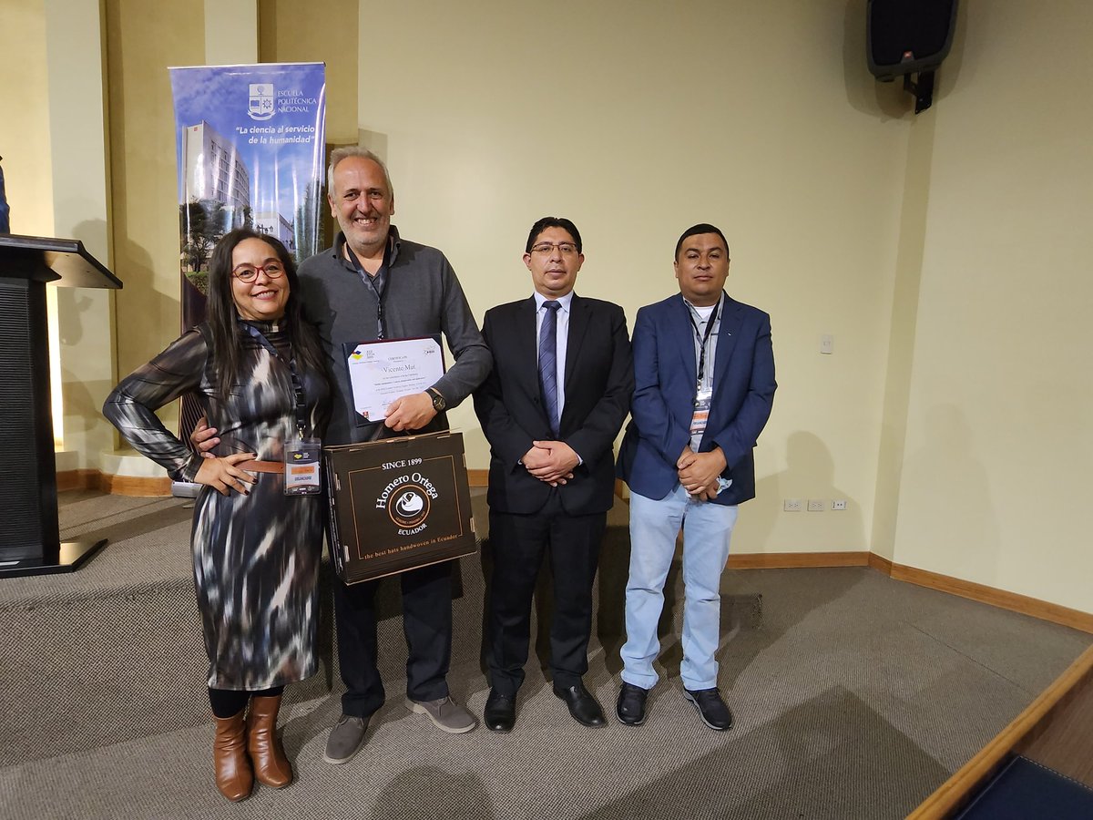 ieee_sec_ecu's tweet image. IEEE ETCM 2022

Durante la segunda jornada del congreso se llevó a cabo la bienvenida, charlas técnicas con temas de tecnología en tendencia y espacios de networking profesional.

#IEEE #engineering #technologies #conference