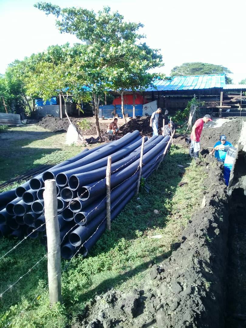 Alcantarillado facilidad temporal y erradicación de salideros tareas actuales de la Brigada 5 de la #EMROHC UEB Villa Clara.

#Vamosxmas
#CubaPorLaVida