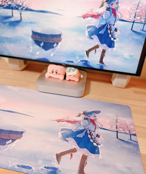 天子のラバーマット実物頂いたのでみて・・・!色味もそのままだし雪の結晶も見えるくらい細部までとても綺麗 