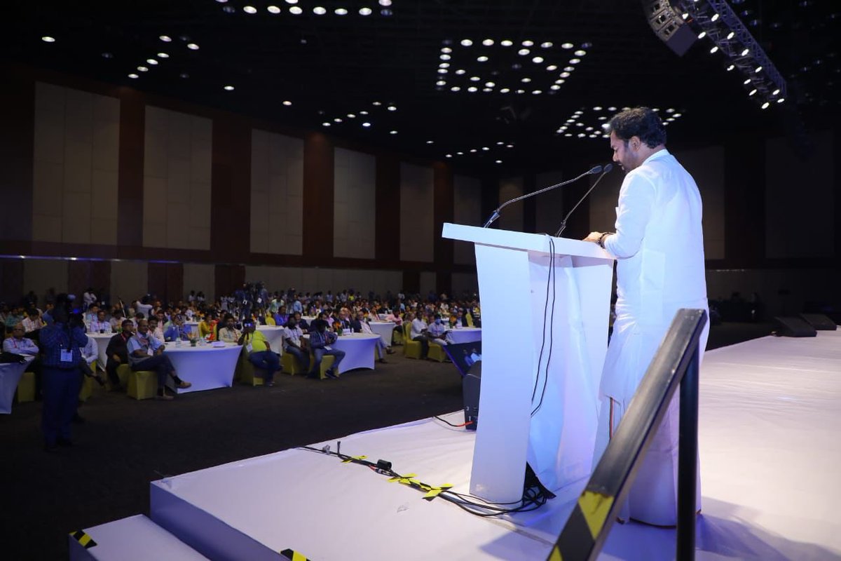 kishanreddybjp's tweet photo. Addressed the Second @UN World Geospatial Information Congress at Hyderabad, today. 

Spoke of how this is a wonderful platform for exchange of ideas and that which allows stakeholders to discuss the applications of Geospatial Technologies as force of good. https://t.co/tTEkzTlp5V