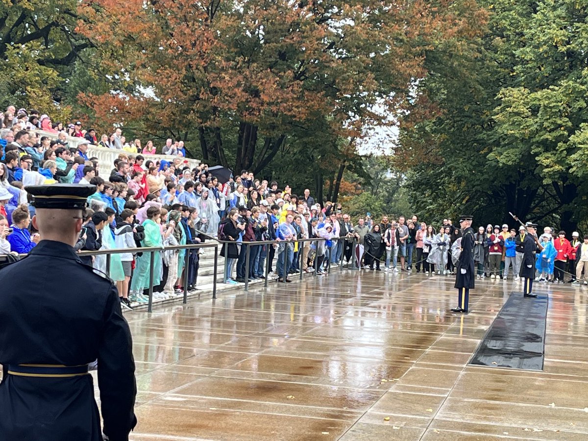 MrTscienceguy's tweet photo. A few pictures - you can see the puddles but these kids are determined!! https://t.co/WkZUt9ZuMx