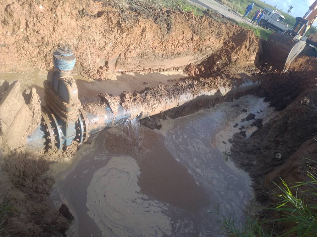 Comienza la #EMROHC Gabriel Valiente la supresión de salideros en Consolacion del Sur 
#FuerzaCuba
#CubaViveYTrabaja
#MatancerosEnVictoria