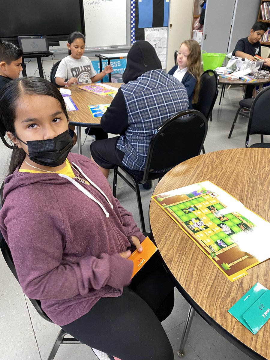 APanedaDLC's tweet photo. Internet down wonโt stop our coding club! #GoPumas @northranchito ๐พ #CodingRocks https://t.co/0cKU8Rrwmw