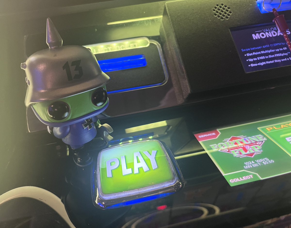 RexPost31's tweet photo. @OriginalFunko #Lucky13 #FunkoPhotoADayChallenge #funwithfunko https://t.co/wzw0Gv8C6F