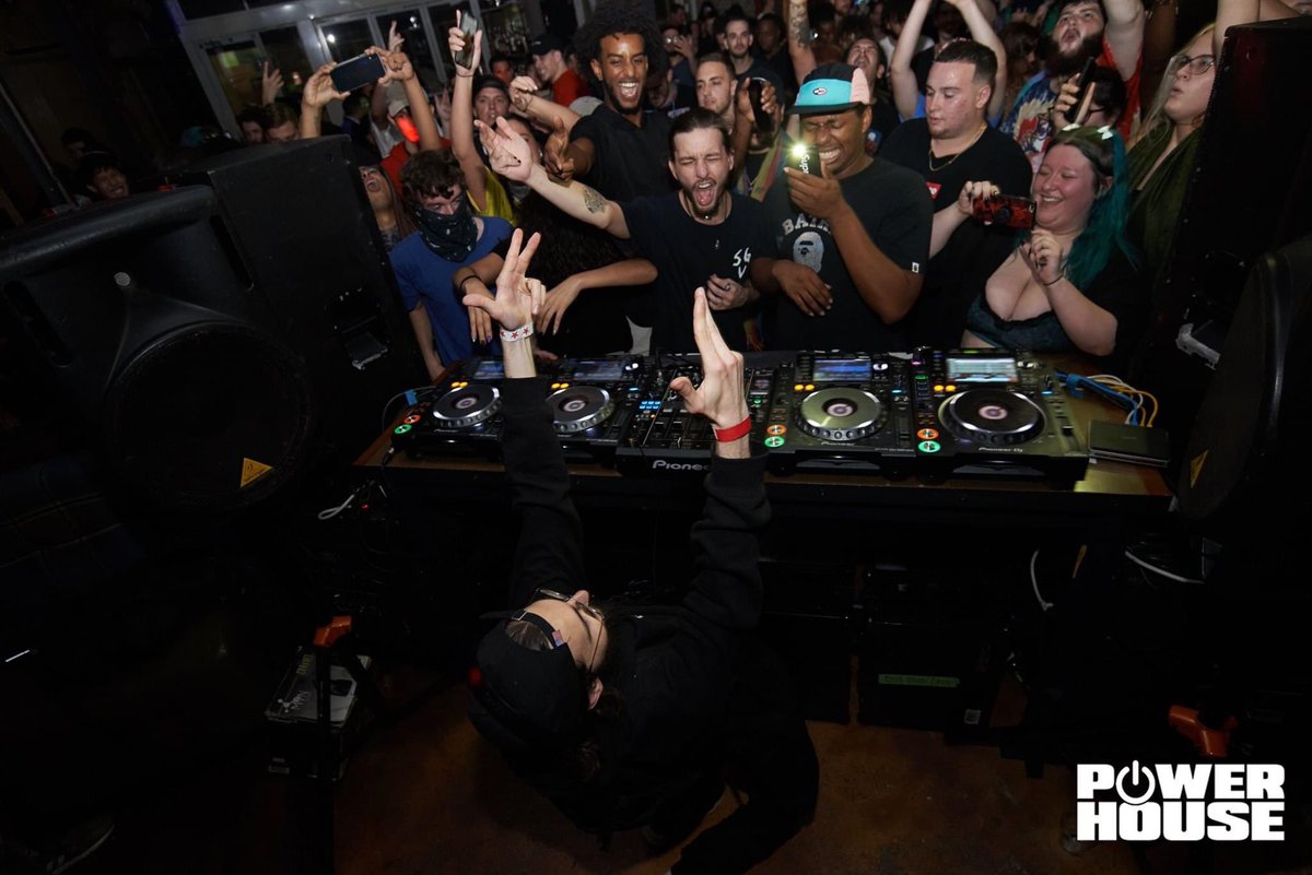 PowerHouseMia's tweet image. 3 years ago we brought Infekt and Samplifire to Fort Lauderdale for one of the craziest events we’ve ever had. Does it get any more intimate than this?