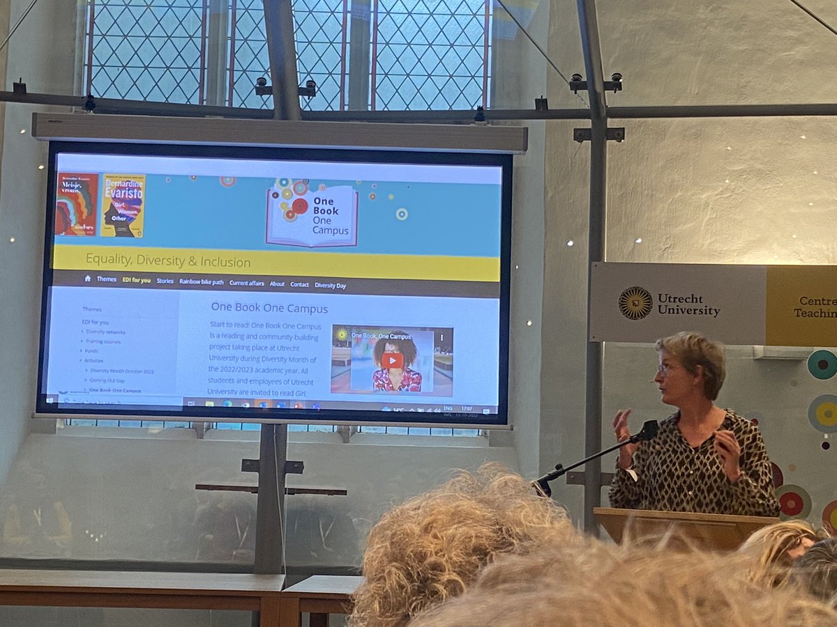 @agnesandeweg kicks off One Book, One Campus, a university wide book club. Looking forward to reading this book! #CATlustrum #onebookonecampus #GirlWomanOther @CAT_UUcentre @TAUU_NL @UMCUtrecht @UniUtrecht