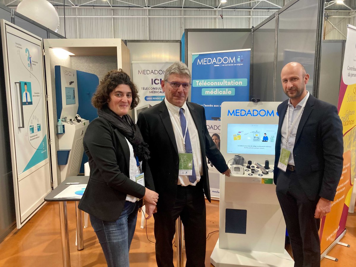 [ 📆1ère journée des <a href="/ADepartementsF/">Départements de France</a> ]
Merci à Monsieur le Président du Département du Cantal, <a href="/brunofaure/">Bruno Faure</a>  ainsi qu'à Madame Marina Besse, Conseillère Départementale, pour leur passage à notre stand, et pour cet échange autour des problématiques de santé dans le département