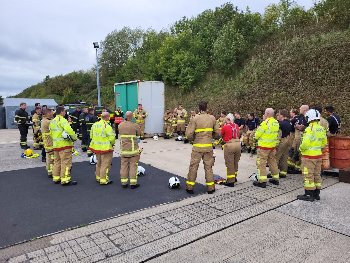 Great to work with colleagues from <a href="/MerseyFire/">Mersey Fire</a> and JLA Emergency teams in a large-scale multi-agency exercise <a href="/LPL_Airport/">Liverpool John Lennon Airport</a>. The scenario was to test the airport’s emergency plans using effective #JESIP. It was a fantastic opportunity for neighbouring services to work together.