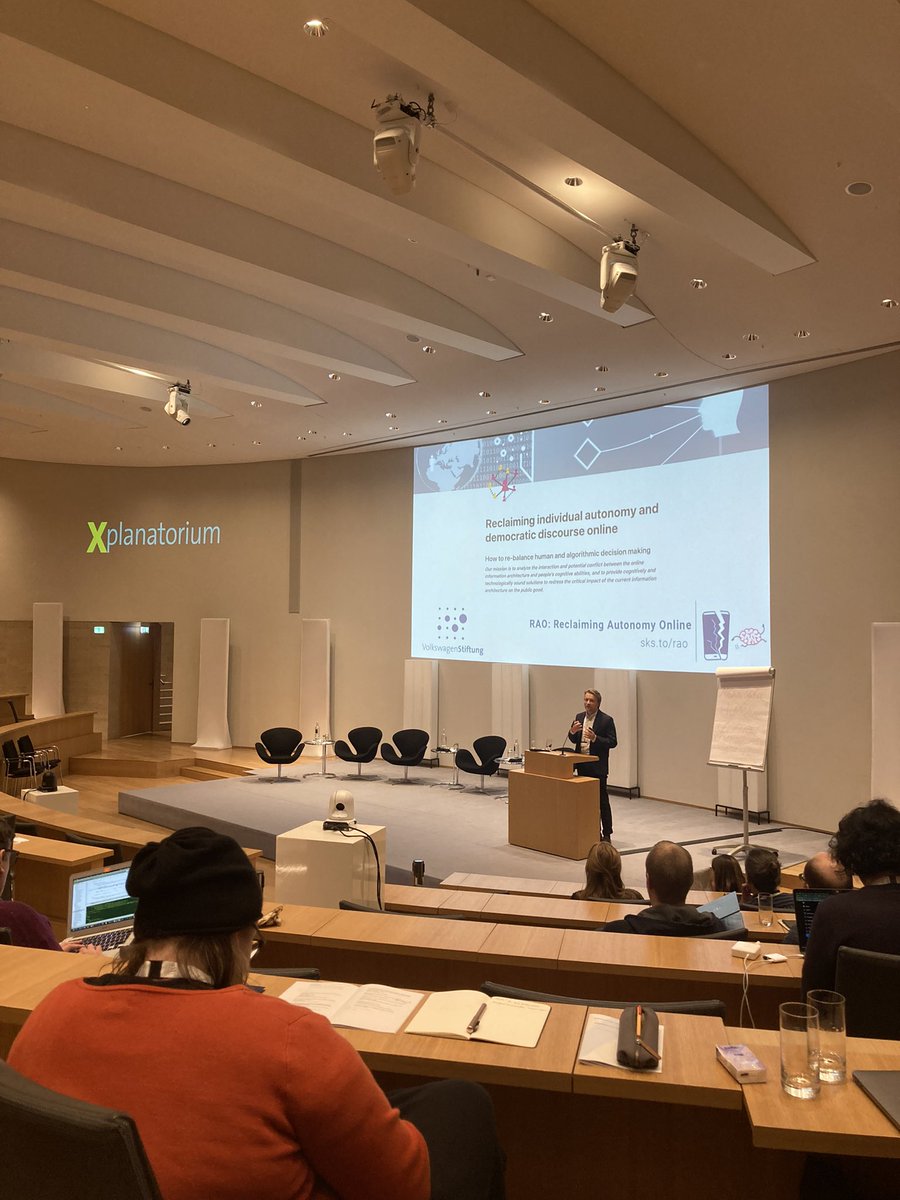 michael_geers_'s tweet photo. Great talk by @lorenz_spreen at the #aifuturesocieties conference on our project funded by @VolkswagenSt. https://t.co/daDQZjNHl0