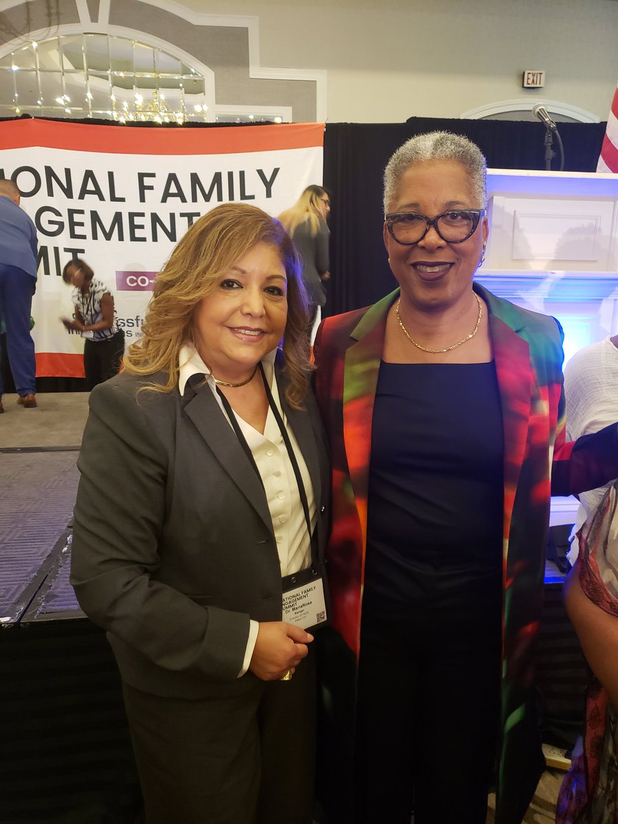 RangelMariarosa's tweet photo. I am a follower of Dr. Karen Mapp's research on Family Engagement. It is always a pleasure to see and hear her speak.  @NAFSCE https://t.co/dYf0el1QtZ