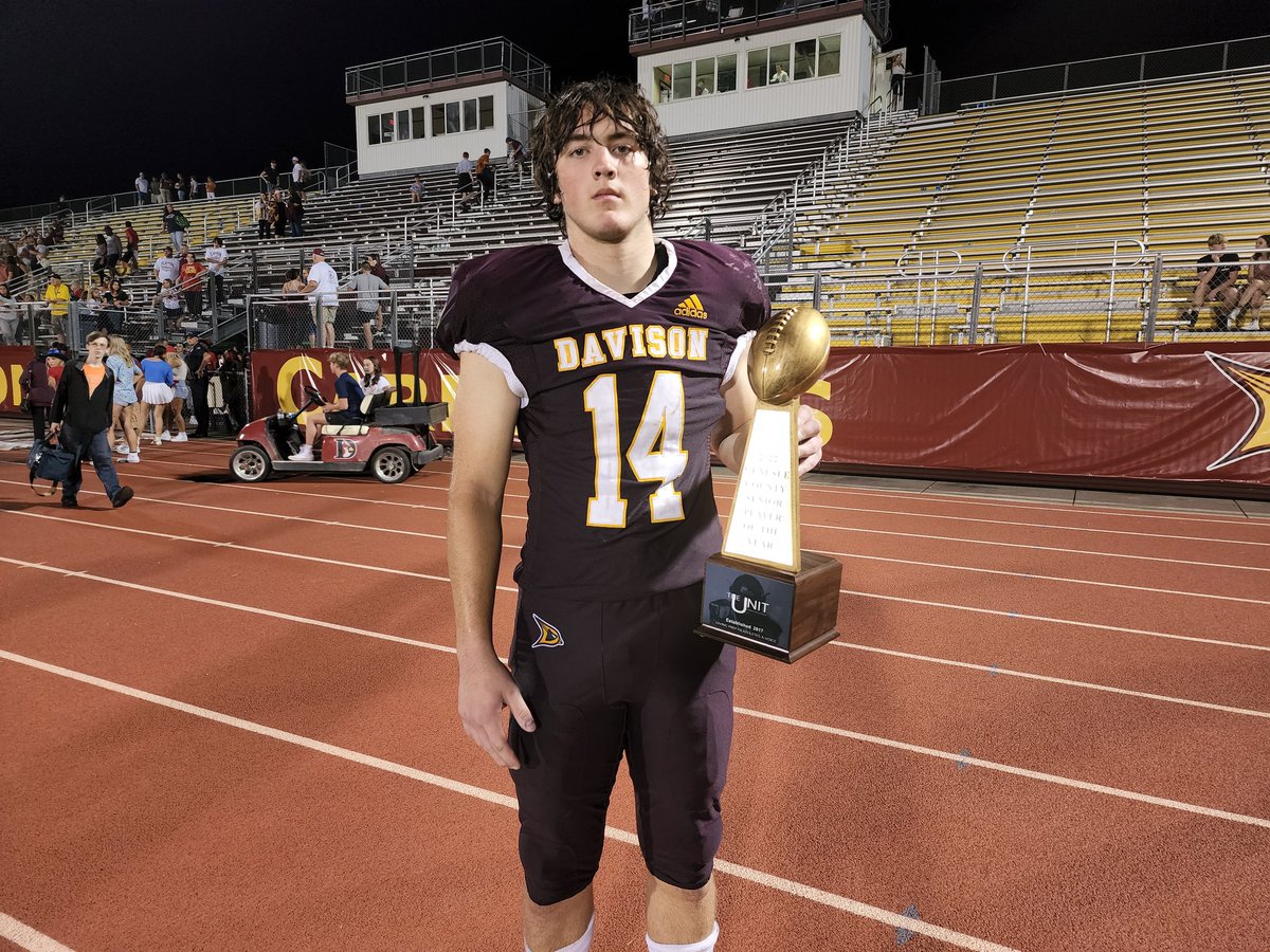 TrambleJoe's tweet photo. THEUNIT MIDWEST RECRUITMENT
Genesee County Senior Player Of The Year Award @Pappadakis_Zack 
2023 WR/SS Zack Pappadakis 6'2 200lbs Davison HS, MI is on the Top 15 watch list  for the trophy.
Offers:
Davenport Univ.
Saginaw Valley State
Northwood Univ.
Siena Heights Univ. https://t.co/BYYRbLXNcU
