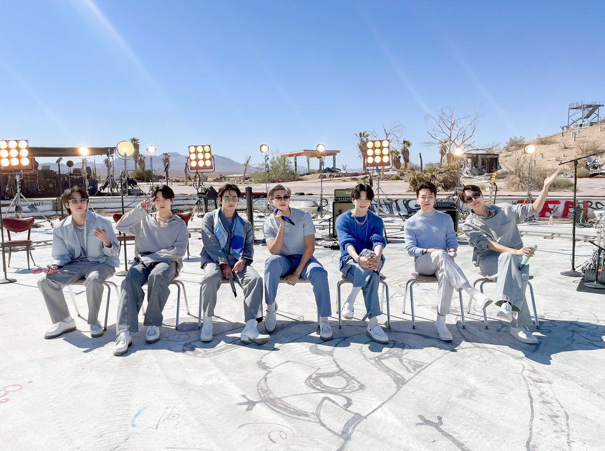 elemage7's tweet photo. Okay, here we go! 💜

I’m voting for BTS (@BTS_twt) for Favorite Pop Duo or Group at the #AMAs https://t.co/u4zYDC5l4K