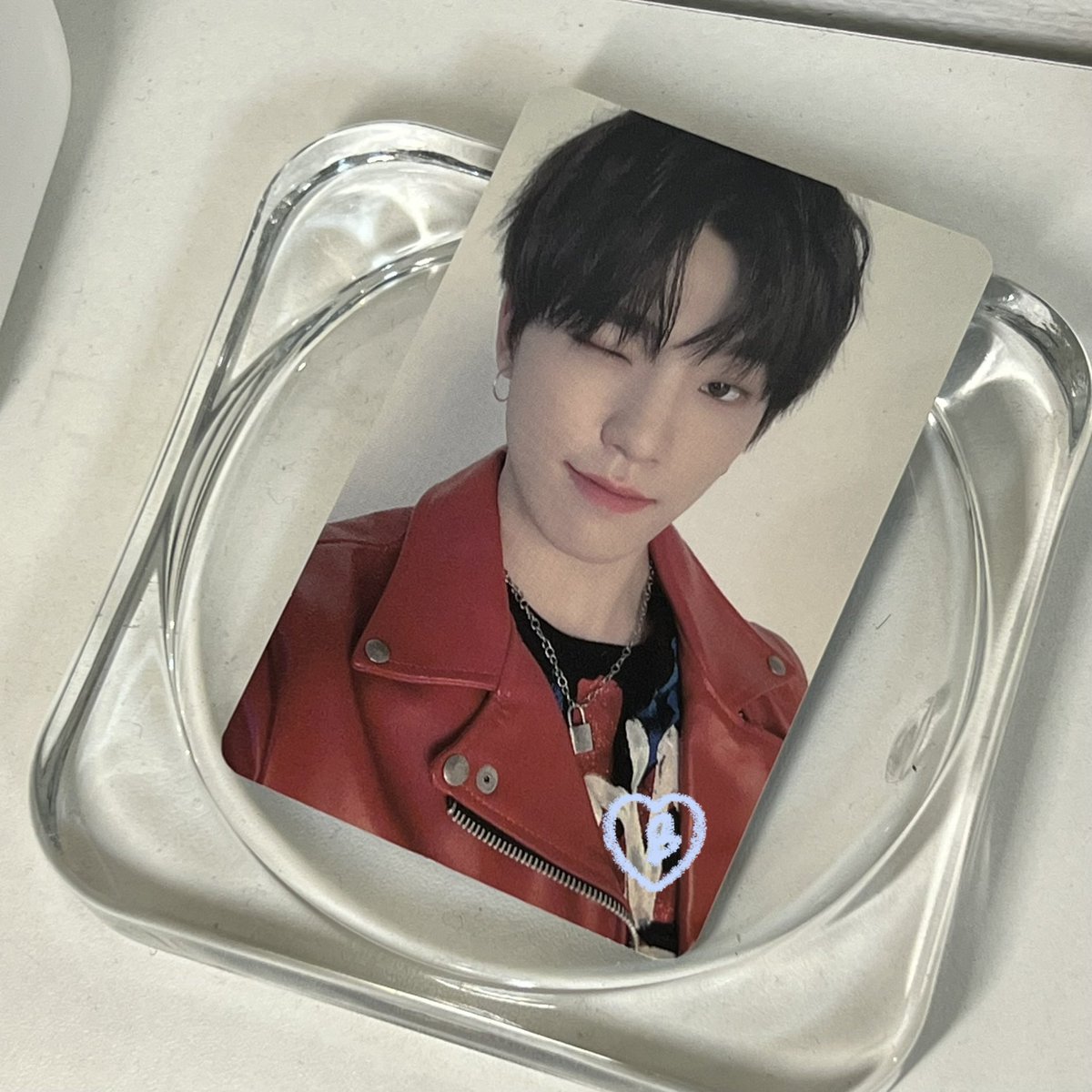 dolllkei's tweet photo. ✴︎ 𓂃 dino sg2020 .ᐟ #8mails
hi, @iahcheolout ♡ thank u sm for packing this pc well. i'm super glad our transaction was smooth and quick. to more transacs with u soon <3
#iahsalamuch https://t.co/3xDzuDfc2S