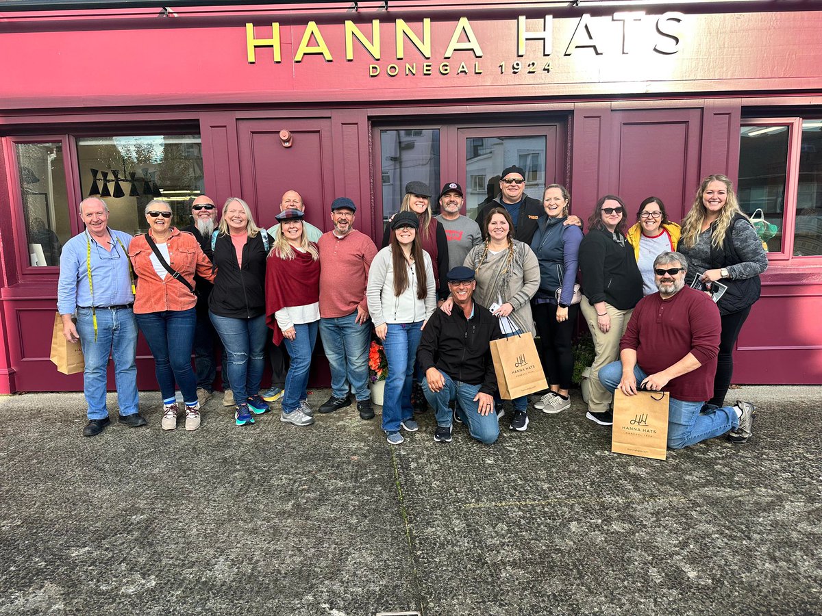 Hanna_Hats's tweet photo. We had the pleasure of welcoming this lovely group and their guide PJ Higgins from @loveirishtours to our workshop this morning 🇺🇸 

Thank you all so much for visiting us, we hope you enjoy the rest of your trip ☘️

#hannahats #since1924 #tourgroups #visitdonegal #donegaltown https://t.co/vth47Q26hg
