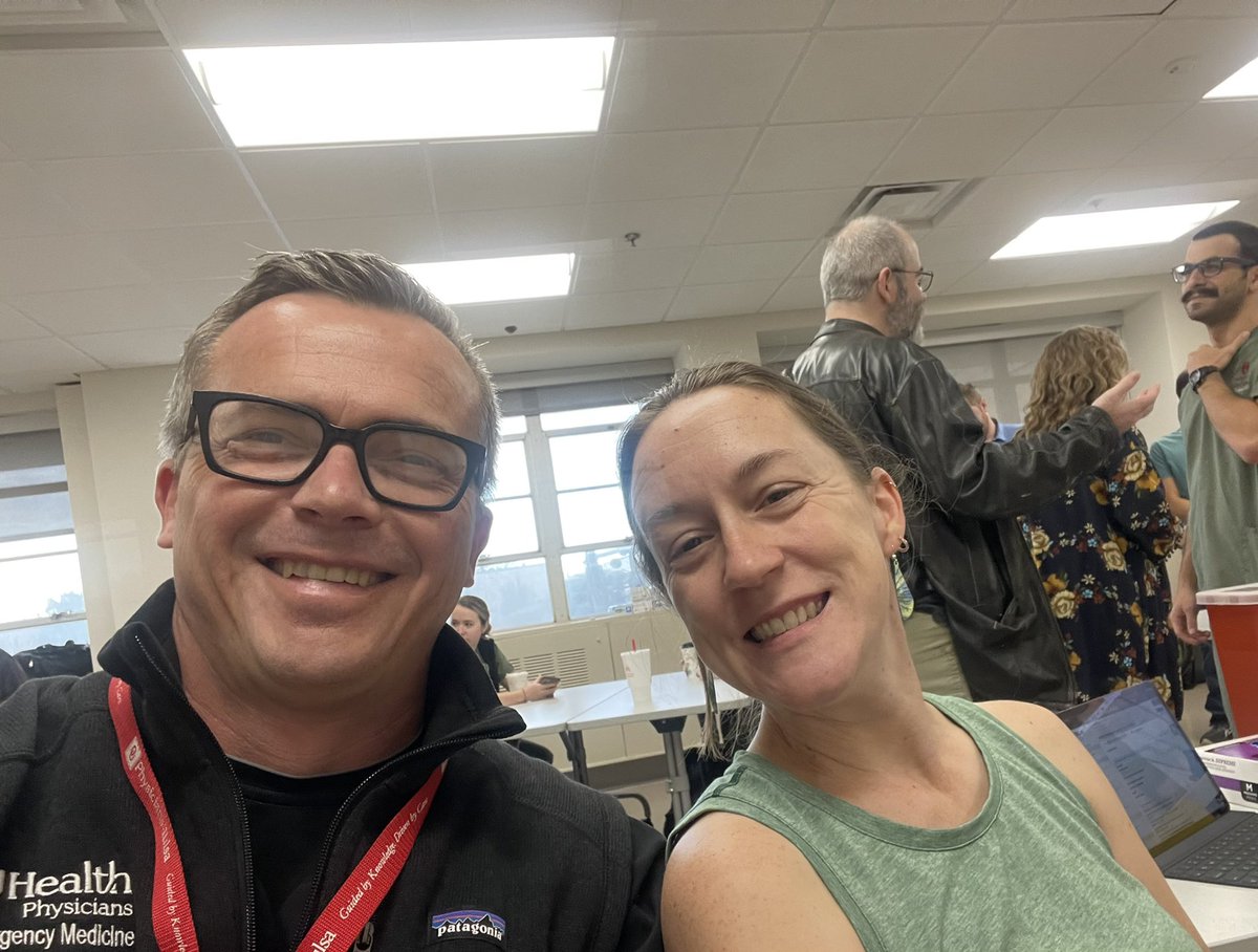 BoBurnsDO's tweet photo. Part of our crew today for Flu vaccinations, simulation and discussion of non-inferiority trials! #EMBound @OUEmergencyMed @DocTulsa @ljanneck @jgentgesdo @radicito @emresidents https://t.co/rSy0pxDs60