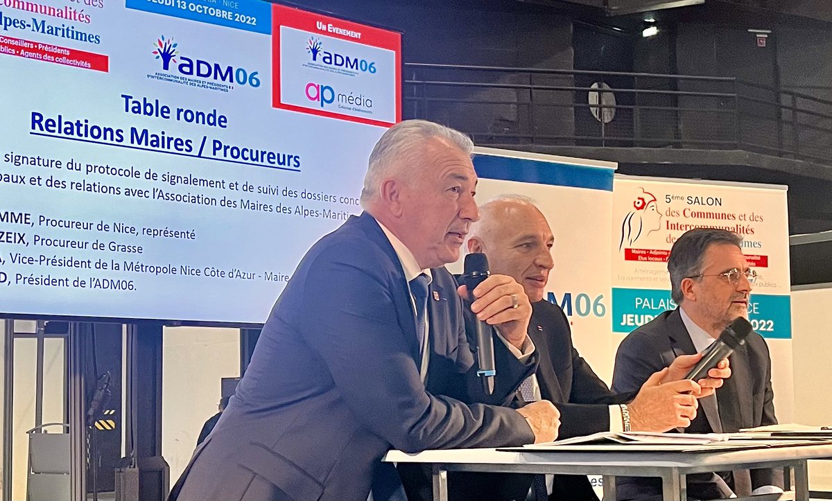 RRepublicain06's tweet photo. Au Salon des Maires, notre Président de groupe @JosephSeguraSLV participe à la table ronde pour échanger sur la relation liant les maires aux procureurs. Des échanges privilégiés en compagnie du Président de l’#ADM06, @JP_DAVID06 et du Procureur de Grasse, Damien Savarzeix. https://t.co/4YxXsweM2X