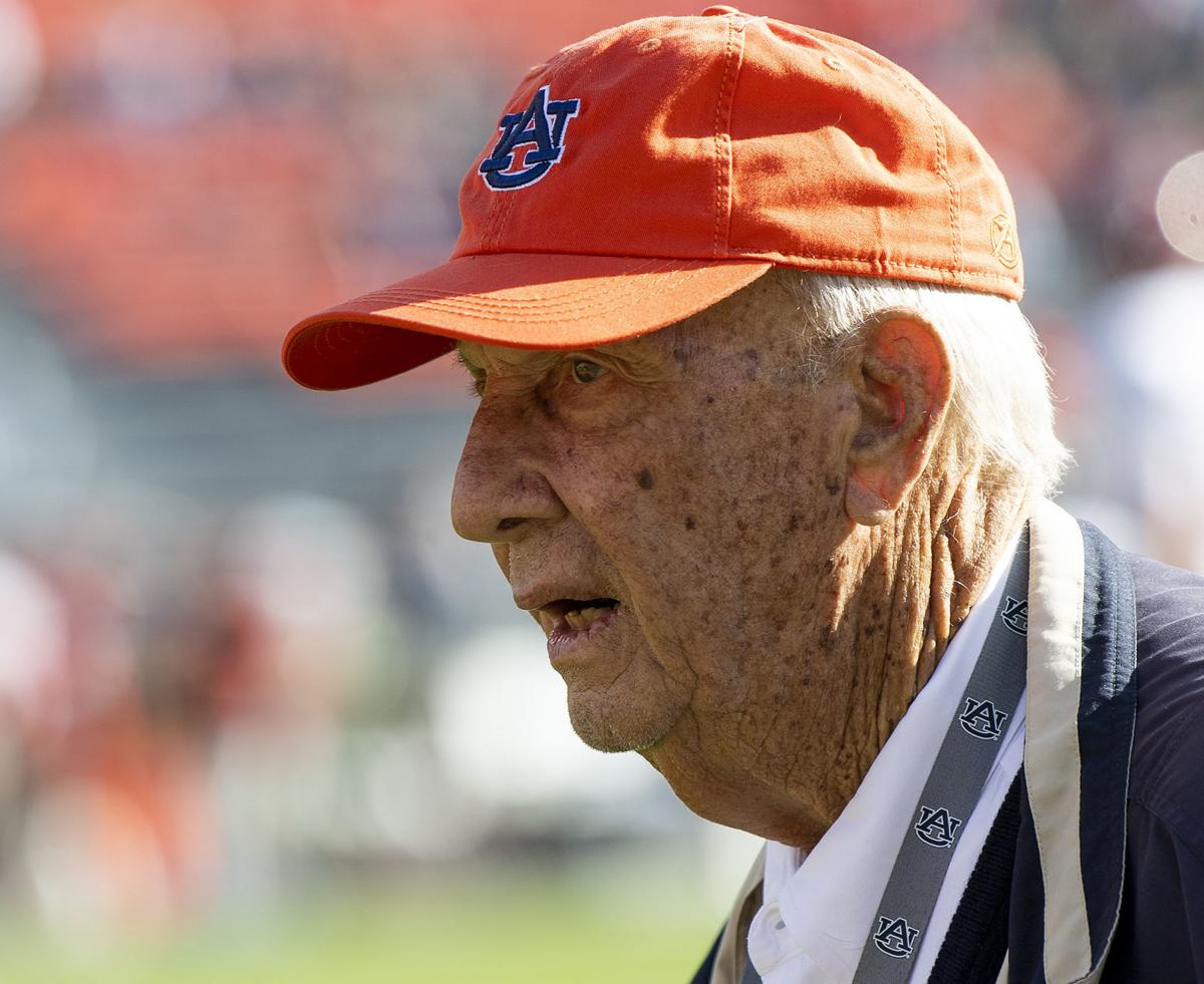PicsDye's tweet photo. "I’ve seen seeds die from the heat and the drought, rot from the rain, and everything in between. But one thing for sure, the real true farmers put another seed in the ground the next spring and put the same faith in it. To me, that’s what life is all about." - Coach Pat Dye https://t.co/e0YdaXlDY1