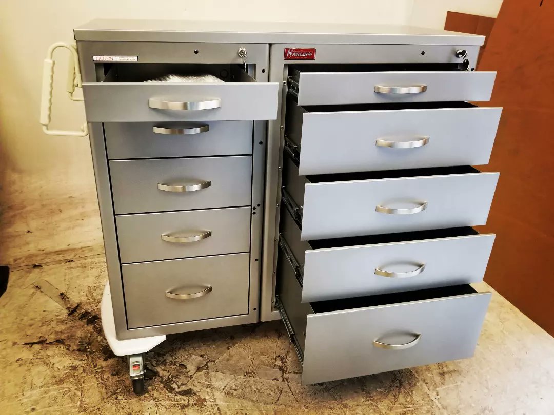 HarloffCO's tweet image. Interesting #CustomCarts going through our production line this week including a cart with 2 cabinets constructed together &amp;amp; one with its own custom latch lock bottom compartment!
#MedicalCarts #MedicalStorage #InnovativeStorage #CustomDesign #CustomManufacturing #AmericanMade