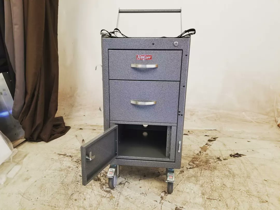 HarloffCO's tweet image. Interesting #CustomCarts going through our production line this week including a cart with 2 cabinets constructed together &amp;amp; one with its own custom latch lock bottom compartment!
#MedicalCarts #MedicalStorage #InnovativeStorage #CustomDesign #CustomManufacturing #AmericanMade