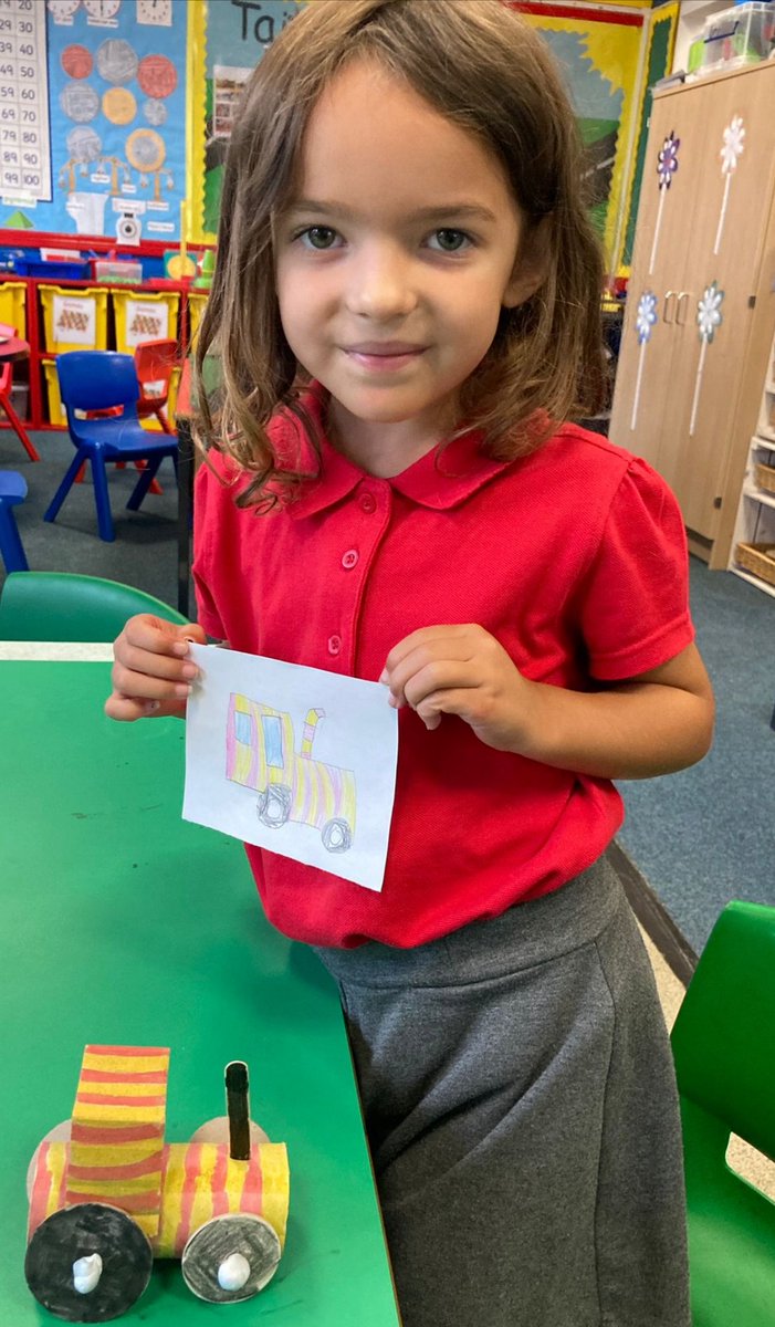 YsgLlanllechid's tweet image. Dylunio a chreu #designandcreate Dosbarth Mrs Humphreys a Miss Elen Evans #tractors