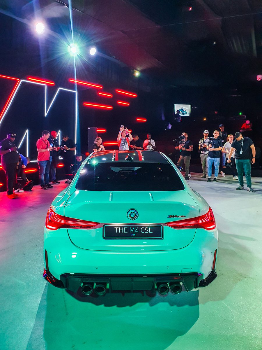 NickyNesh_'s tweet photo. This M4 CSL shares its genes with the BMW M4 GT3 and is powered by a twin-turbocharged in-line 6-cylinder 3.0-litre engine that produces 405 kW (30 kW more than the M4 Competition) &amp; 650 Nm of torque 

BMW M4 CSL - R3 570 038 

All 15 Models For South Africa Have Been Sold Out ! https://t.co/AepndlL2U6