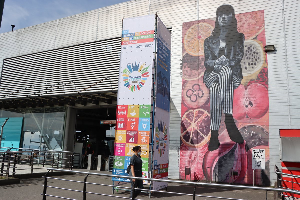 #Noticia Manizales se viste del multicolor de los 17 ODS en su segunda semana de acción por el Desarrollo Sostenible🌎

📰Conoce sus actividades y experiencias de la feria aquí👉🏾bit.ly/3VrizxQ