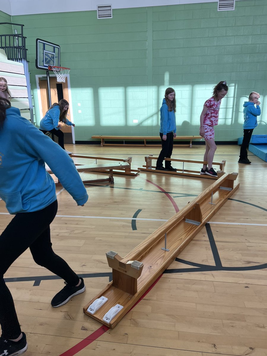 EmsleyMiss's tweet photo. P7 enjoyed having the equipment out in P.E today. They decided that this would be their reward for earning 750 golden eggs, that’s 7500 recognition points!! A very well deserved treat 🧗 https://t.co/Uhmpt5yw2s