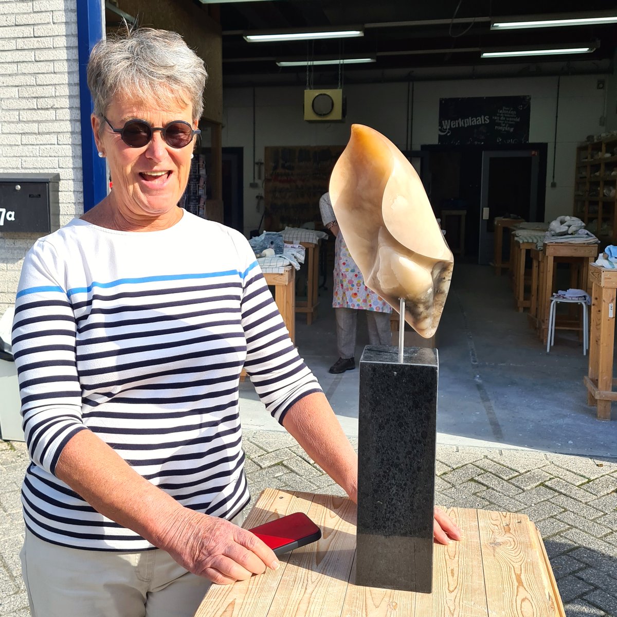 simone van olst tweet media