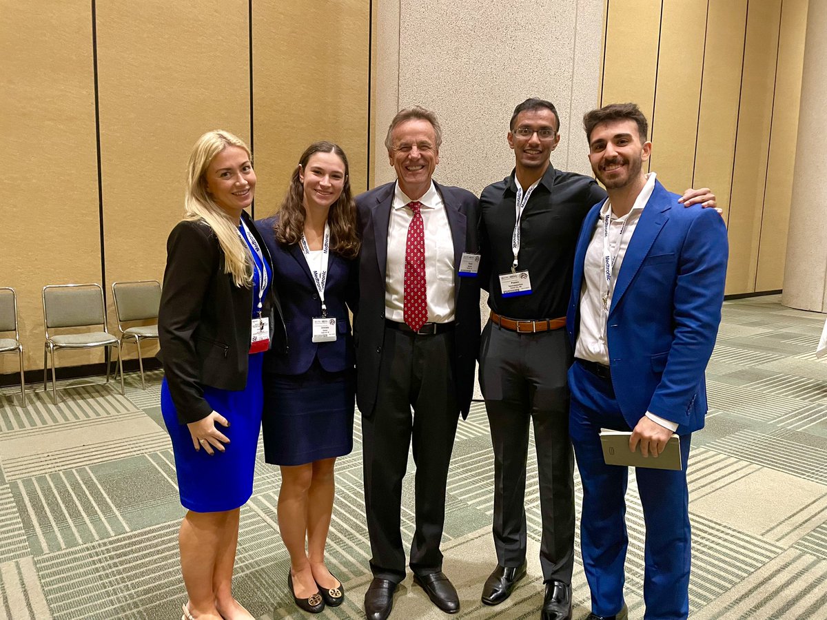 Had an amazing time at #CNS2022. Got to meet some amazing colleagues and learned a lot about ongoing research in #Neurosurgery. Was even lucky enough to get a pic with the legendary Dr. Robert F. Spetzler. Can’t wait for next year.
