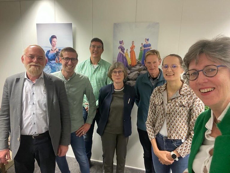 cdaborsele's tweet photo. CDA BORSELE UIT ZORGEN IN DEN HAAG

Vandaag kregen we een mooie gelegenheid bij Tweede Kamerlid @jobavandenberg en partijvoorzitter Hans Huibers om onze zorgen te uiten over de huidige situatie in het land, in de politiek en de partij zelf.

#voemekare #teamcda #minderikmeerwij https://t.co/scEayzN38L