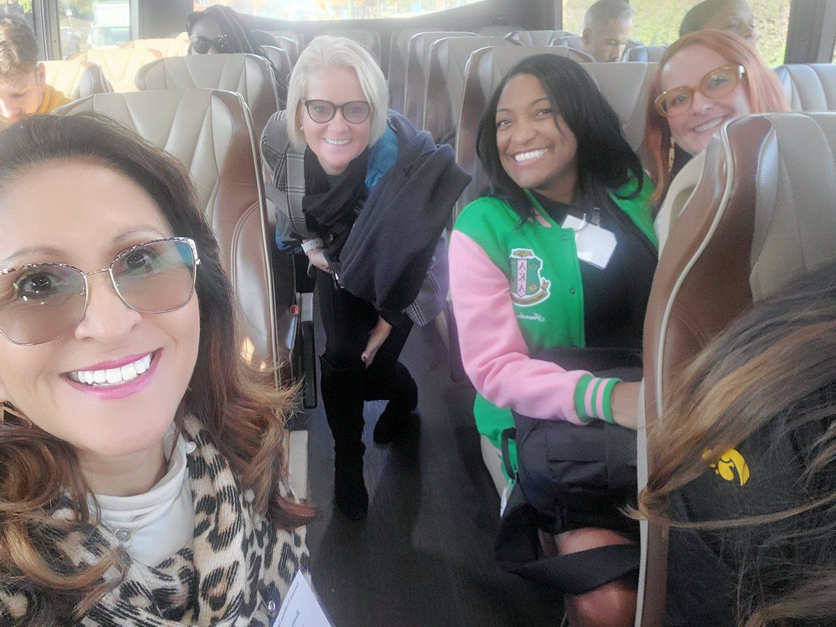 Berty924's tweet photo. Ready to visit Chicago schools with Freshman Success Initiative! FWISD has the right seats on the bus!😉
@MarceySorensen 
@karenmolinar 
@amramsey13 
#NFSI
#ontrack2grad
#walkthatstage https://t.co/CvNHKmmZFH