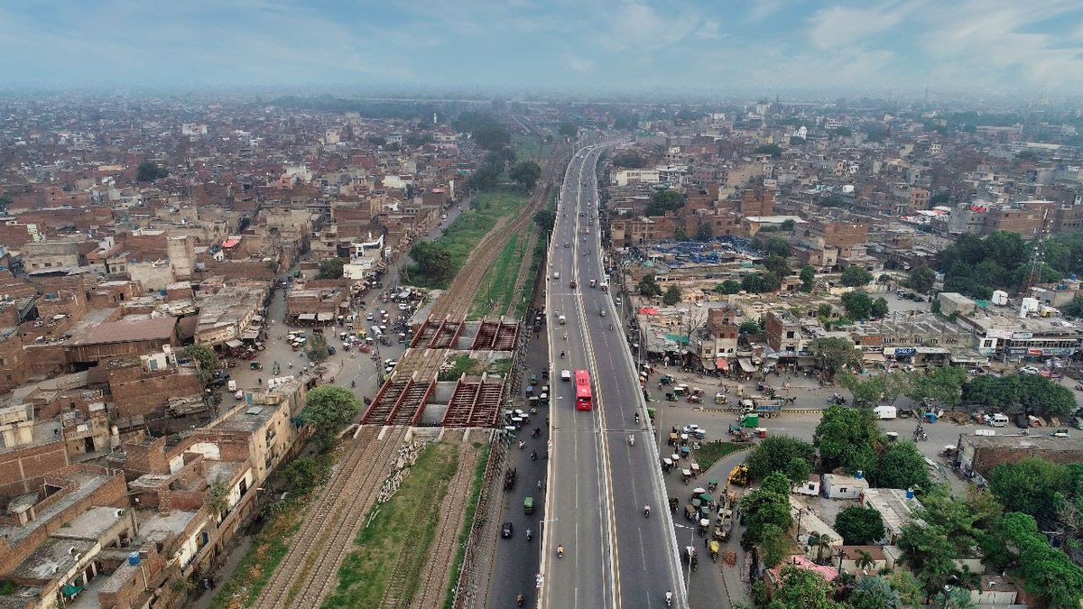 Habib_Const's tweet photo. Sheranwala Flyover near EK and Do Moria Pull Lahore https://t.co/jCNtTYQ6QB