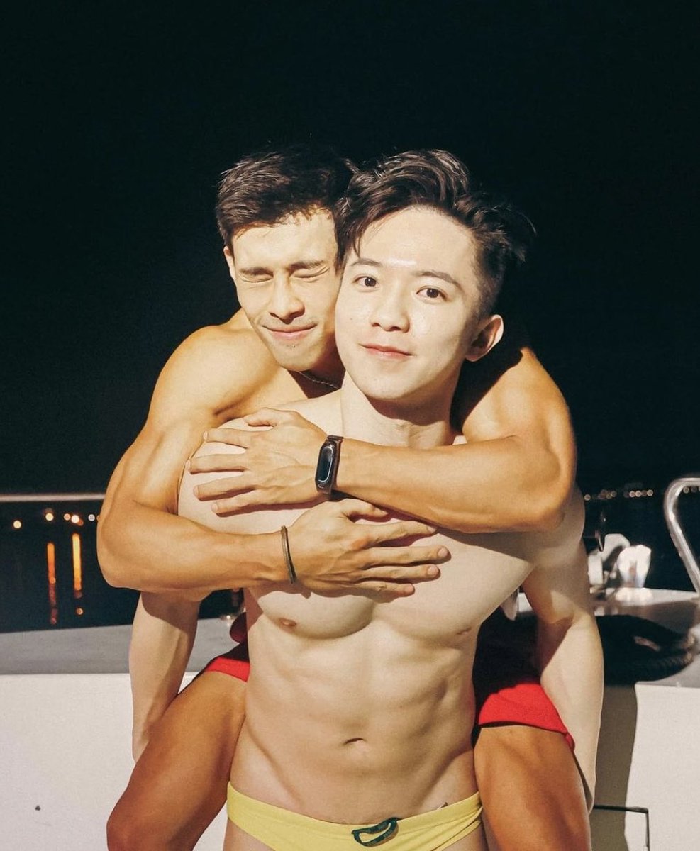 philodendronboy's tweet photo. #asianmen #asiangay #asianboy #gay #pecs #abs https://t.co/athWlpScJF