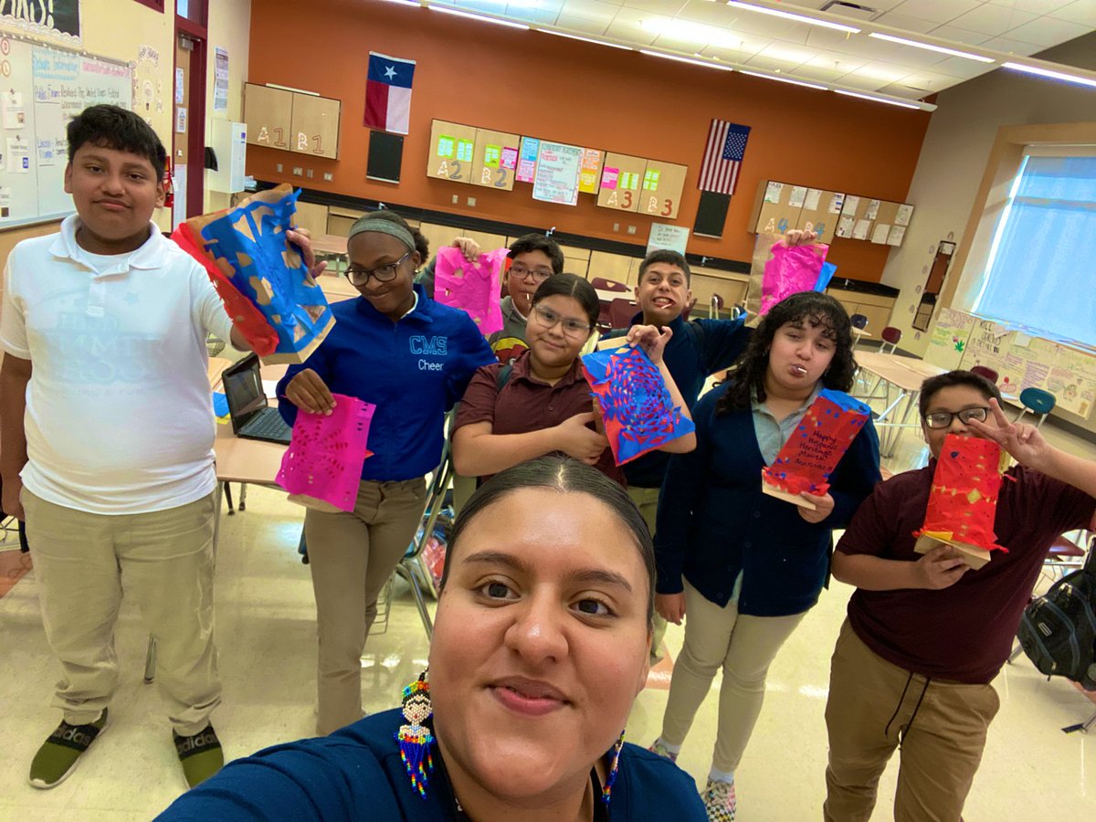 Celebrating HISPANIC HERITAGE MONTH 🎉 we made piñatas in class today and are learning about the history of papel picado and piñatas 🪅 @mcreynoldsbear1