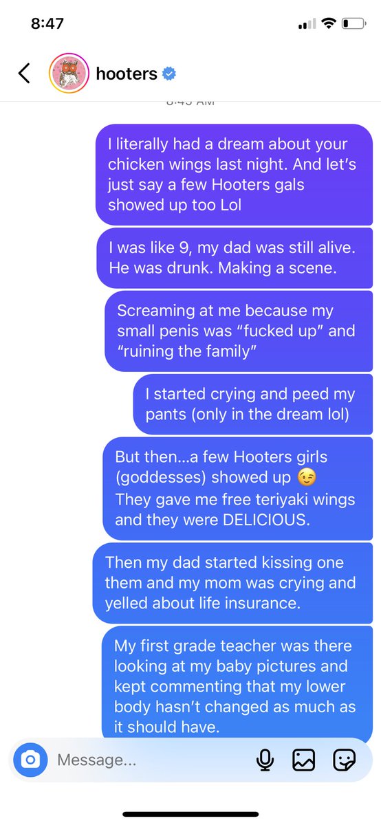 atdanwhite's tweet image. Officially addicted to Hooters. Literally had a dream about their chicken wings last night lol