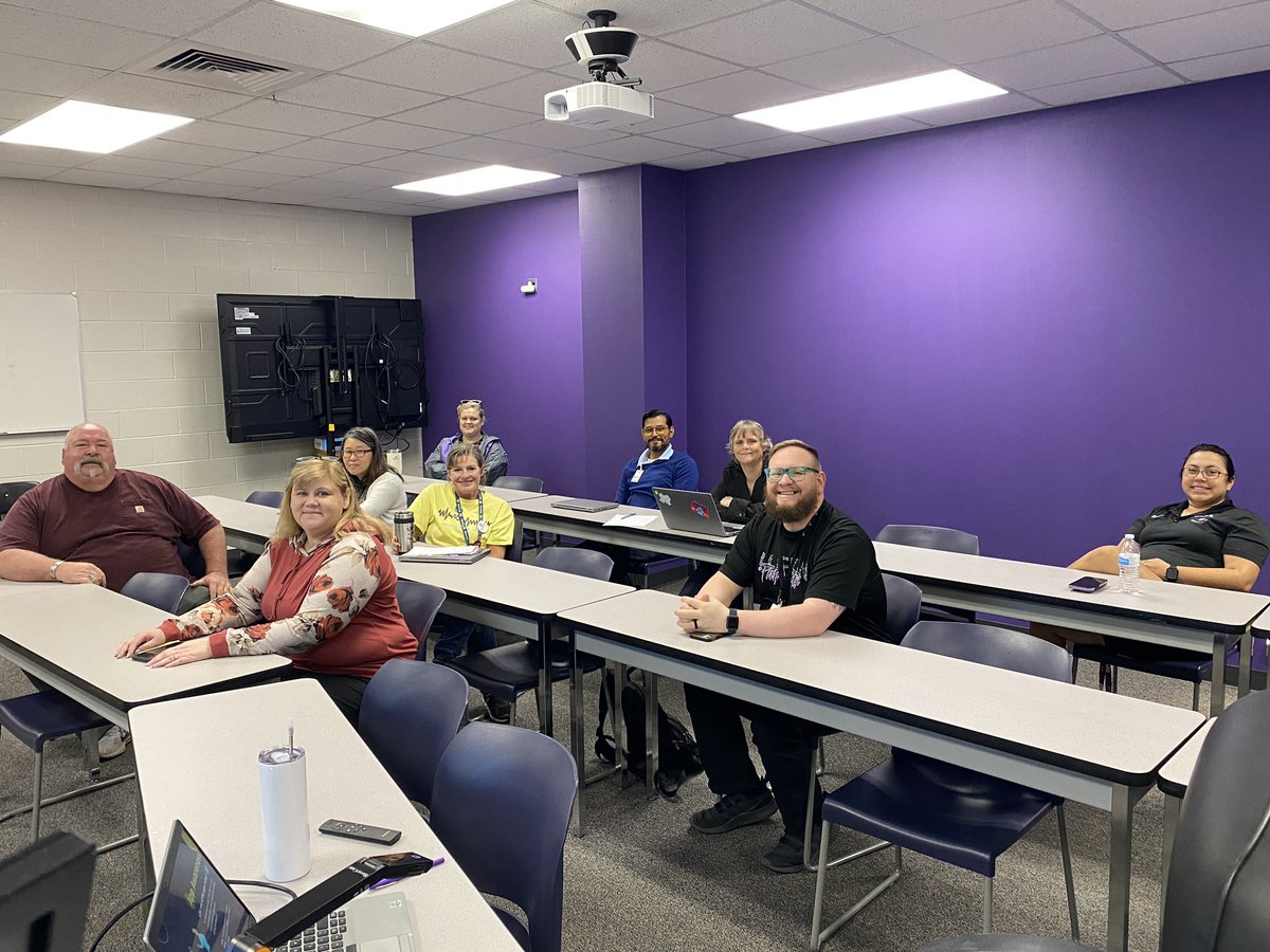 2nd Period App Awareness PLC in progress!  #celebrateLHS #LufkinLearns  #DigitalLearning #edtech <a href="/LHSJulieMc/">Julie McManus</a> <a href="/AndreEmmons/">Andre Emmons</a> @HarlanNeal5_LHS <a href="/StaceyMcCarty14/">Stacey McCarty</a>