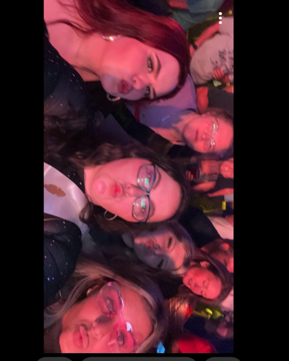 bayrose99's tweet photo. https://t.co/0wjBBE4LEm