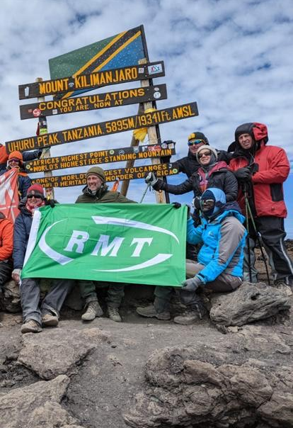RMTunion's tweet photo. Congratulations to @RMTunion member Paul McBride who has just completed a trek to the summit of Mount Kilimanjaro on behalf of Children’s Hospices Across Scotland.
More details here 👇
https://t.co/wlDmby0a2G https://t.co/qqFalc85Gn