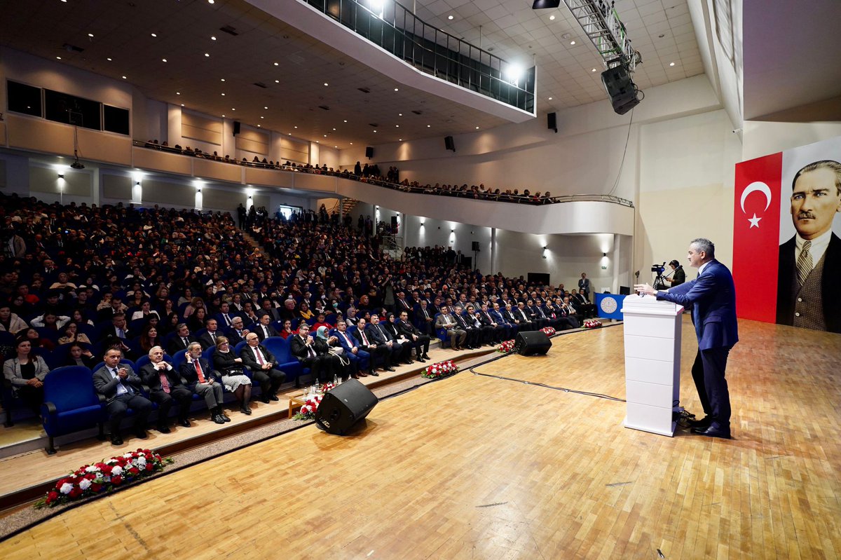 meb_ogm's tweet photo. Dijital Eğitim Platformu “Öğrenci / Öğretmen Destek Sistemi (ÖDS)” Dönemi Başladı
https://t.co/e2enJdiPiB
Öğrenci / Öğretmen Destek Sistemine (ÖDS)    https://t.co/A4YOF9Zl5k adresinden ulaşabilirsiniz. https://t.co/8Ue26h2zTa