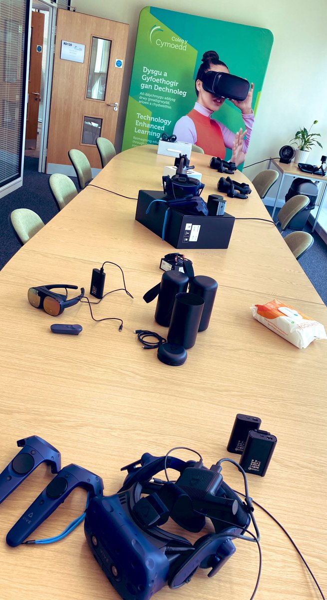 RichardFullylo1's tweet photo. Great opportunity today to be able to share experiences, knowledge, lessons learned &amp; ideas @ColegyCymoedd with colleagues from @NPTCGroup around #VirtualReality @htcvive @HTC_UK @rezzil #digital2030 #viveflow #vivefocus3 #vivepro2 #vivecosmos #vivepro @redboxvr https://t.co/BS0I67H0ec