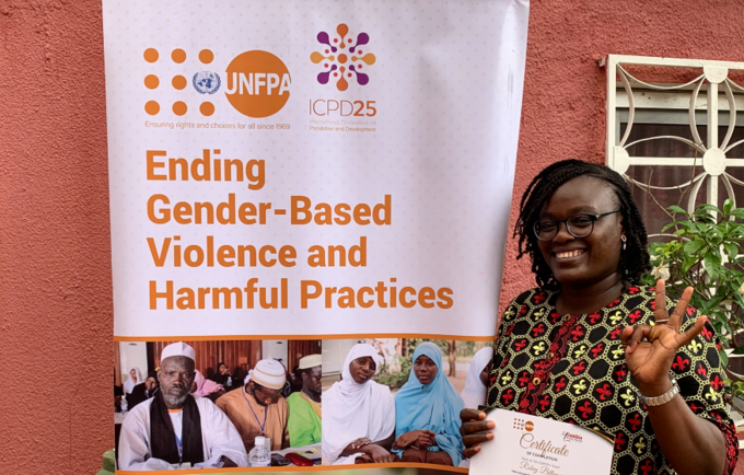 Building the capacity of the media is crucial to protecting victims and addressing Gender-Based Violence. Find out how @UNFPATheGambia is building the capacity of media personnel to advance the fight to end #GBV & protect the best interests of victims. ➡️bit.ly/3rPKVob