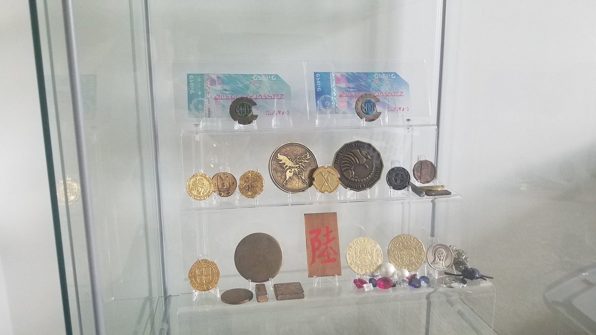 PropTreasure's tweet image. Some of my movie/tv show prop coin, currency and treasure collection.

#Props 
#MovieProps