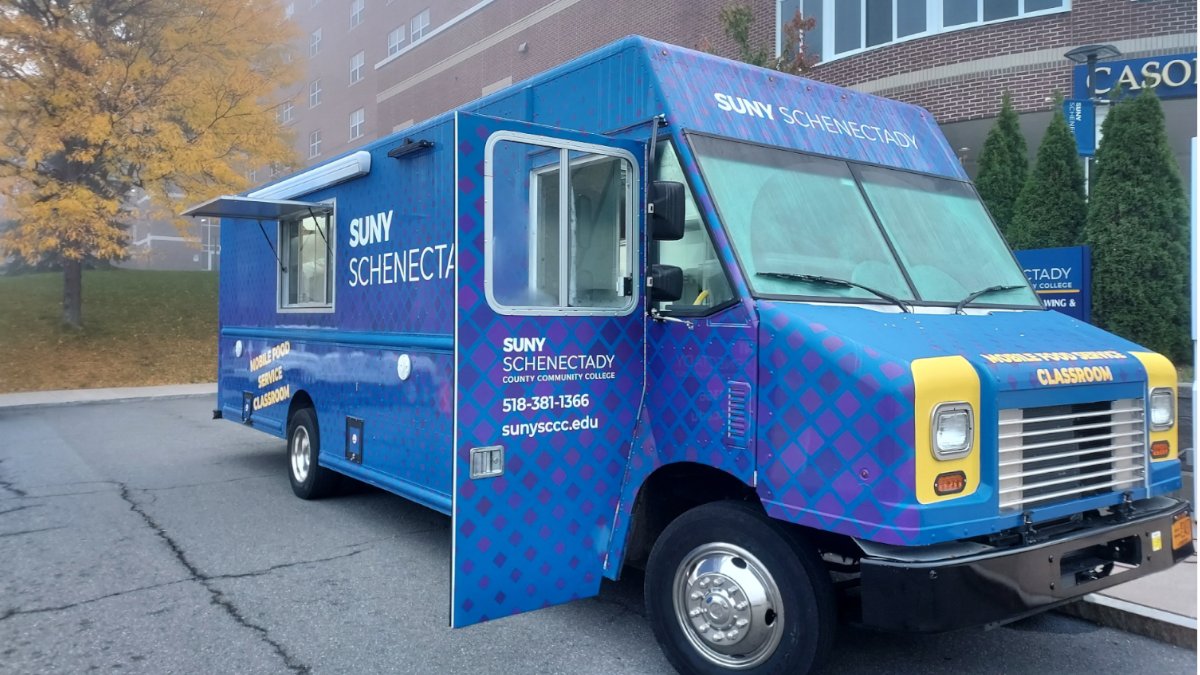 Are you going to Schenectady ARC's Electric City Trucks, Taps, Corks & Forks on Saturday, noon to 4 PM at Viaport Rotterdam? Our Food Truck will be there too! Come see us! Yum! #sarcfoodtruckevent2022 #SUNYSchenectadyFoodTruck #SUNYSchenectadyCulinaryArts #FoodTruck