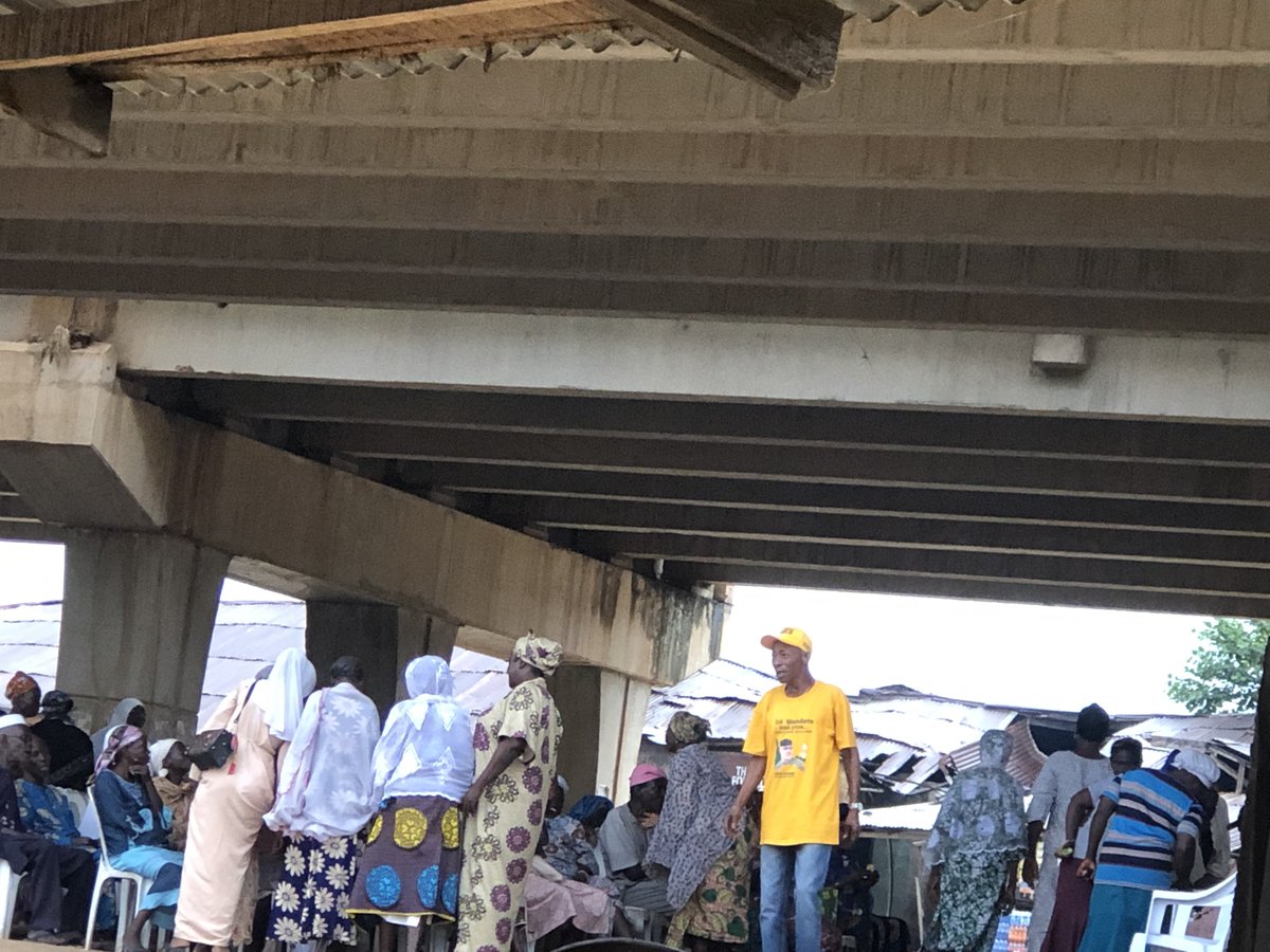 Favour_Q's tweet image. This is APC Meeting in Abeokuta,look closely you will not see a single youth there ,all elderly pple ,the same pple that voted the mess we are in today ...

These set of pple are easily bought because of the hardship in the country,may God give us victory FEB 2023🙏🏻