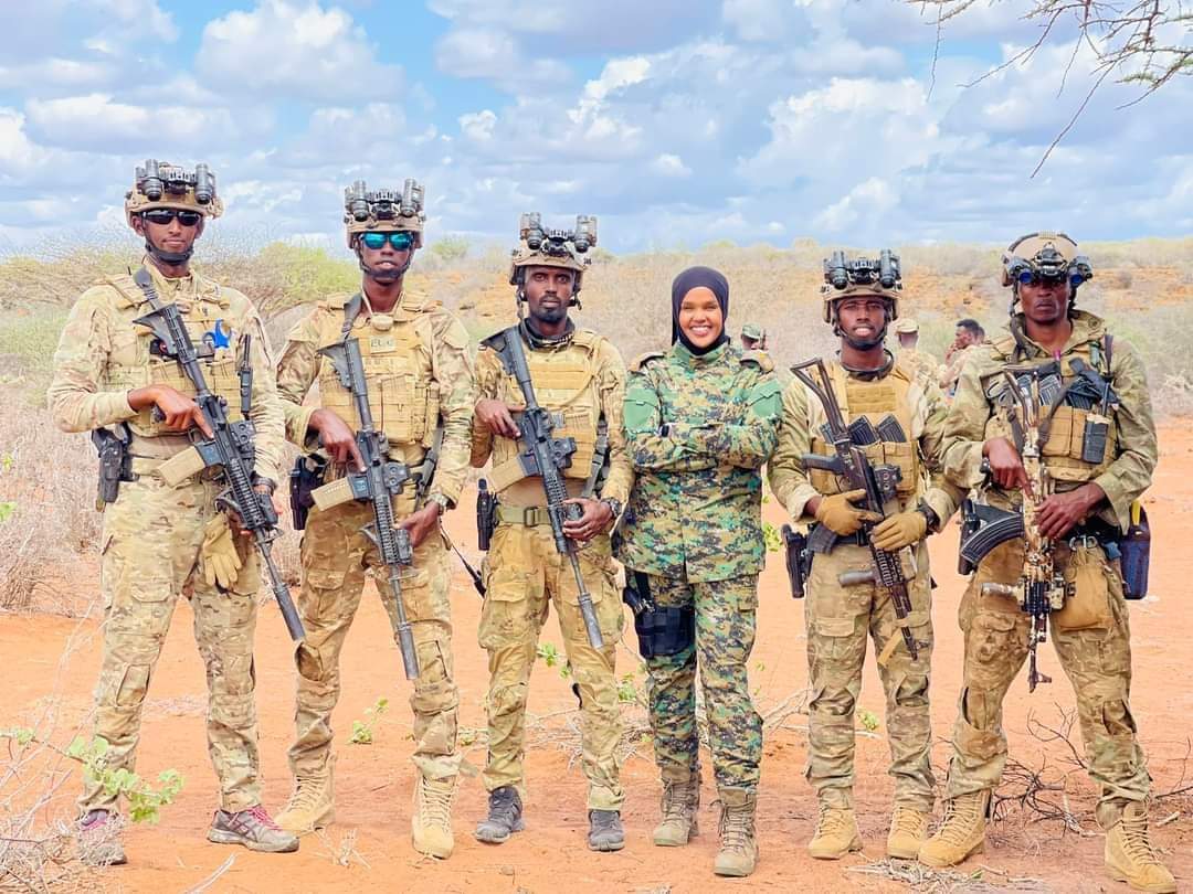 RadioSna's tweet photo. Taliye @Imaan_Elman &amp; Geesiyaasha Sida Gaarka ah u Tabababaran Ee Ciidanka Kumaandooska #Danab @SNAForce, Goobtuna Waa #Yasooman Gobolka #Hiiraan.
#Somalia 
#SNA 
#DANAB https://t.co/eORBGkp7Nv