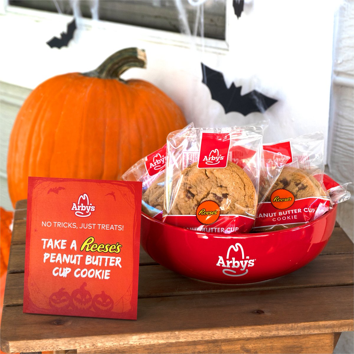 Arby's on Twitter "We have the treats! 🍪 Chocolate+peanut butter