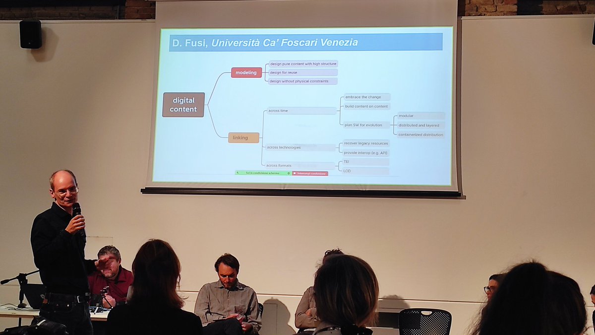 RobertoRDT's tweet photo. Round table about sustainability for DH closing the Maratona DH 8n Venice #digitalhumanities #maratonadh https://t.co/jRcUjHZ9Pg